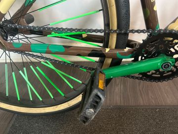 Used SE BIKES Custom Other 2022 Road & Gravel, Green — image 3 of 5