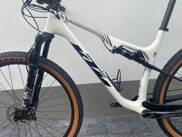 Gebrauchtes KTM SCARP ELITE 2025 2025 Mountainbike, Weiß — Bild 16 von 16
