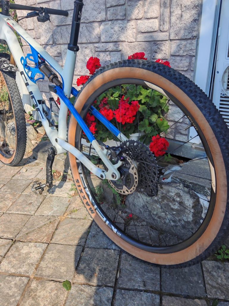 Brugt CUBE AMS ZERO99 C:68X SLT 29 2023 2023 Mountainbike — billede 5 af 6