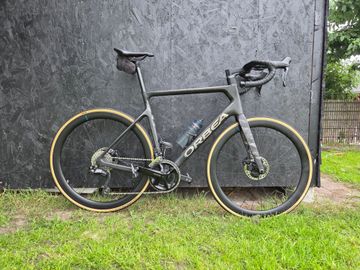 Brugt Orbea M30i Carbon Raw 2023 Road & Gravel — billede 1 af 3
