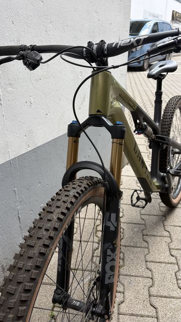 Used Canyon Neuron CF 9 SL 2023 2023 Mountainbike, Black, 27.5, 29 — image 8 of 10