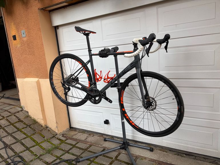 Brugt CUBE ATTAIN SL Disc 2019 2019 Road & Gravel — billede 2 af 11