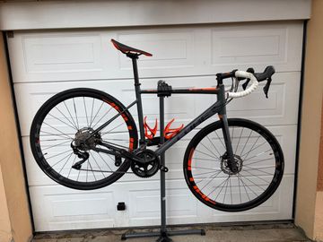 Tweedehands CUBE ATTAIN SL Disc 2019 2019 Road & Gravel — afbeelding 1 van 11