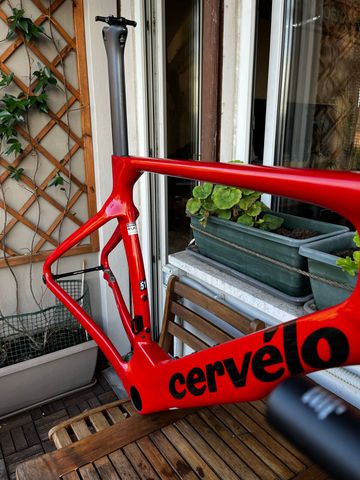 Used Cervélo S5 Force AXS 2026 Frameset 2026 Road & Gravel, Red — image 4 of 13
