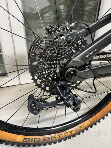 Tweedehands Trek Slash 8 Gen 5 2022 2022 Mountainbike — afbeelding 3 van 11
