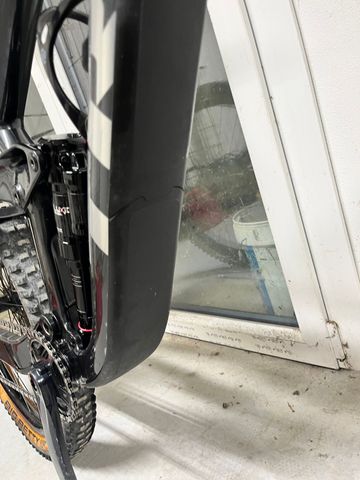 Tweedehands Trek Slash 8 Gen 5 2022 2022 Mountainbike — afbeelding 8 van 11