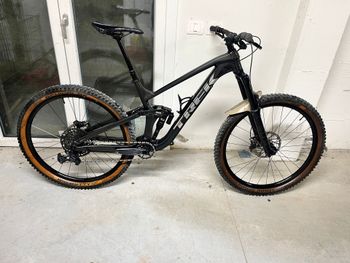 Gebrauchtes Trek Slash 8 Gen 5 2022 2022 Mountainbike, Hellgrau, 29 — Bild 2 von 11