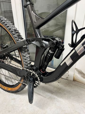 Tweedehands Trek Slash 8 Gen 5 2022 2022 Mountainbike — afbeelding 9 van 11