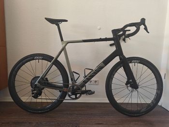 Brugt Canyon Grail CF SLX 8 AXS 2024 2024 Road & Gravel