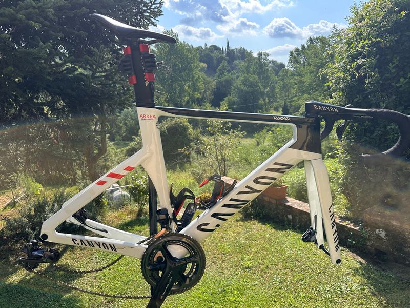 Used Canyon Aeroad CFR Disc Di2 2021 Frameset 2021 Road & Gravel