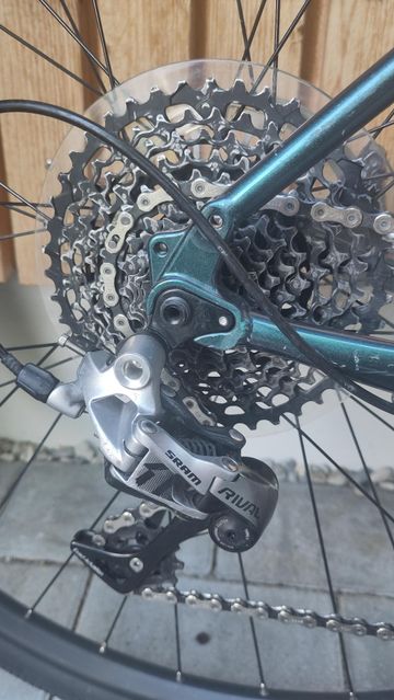 Used Kona Sutra LTD 2019 2019 Road & Gravel, Green — image 14 of 19