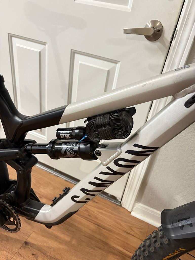 Used Canyon Spectral 6 2024 2024 Mountainbike, White, 27.5, 29 — image 2 of 12