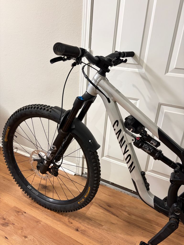 Used Canyon Spectral 6 2024 2024 Mountainbike, White, 27.5, 29 — image 9 of 12