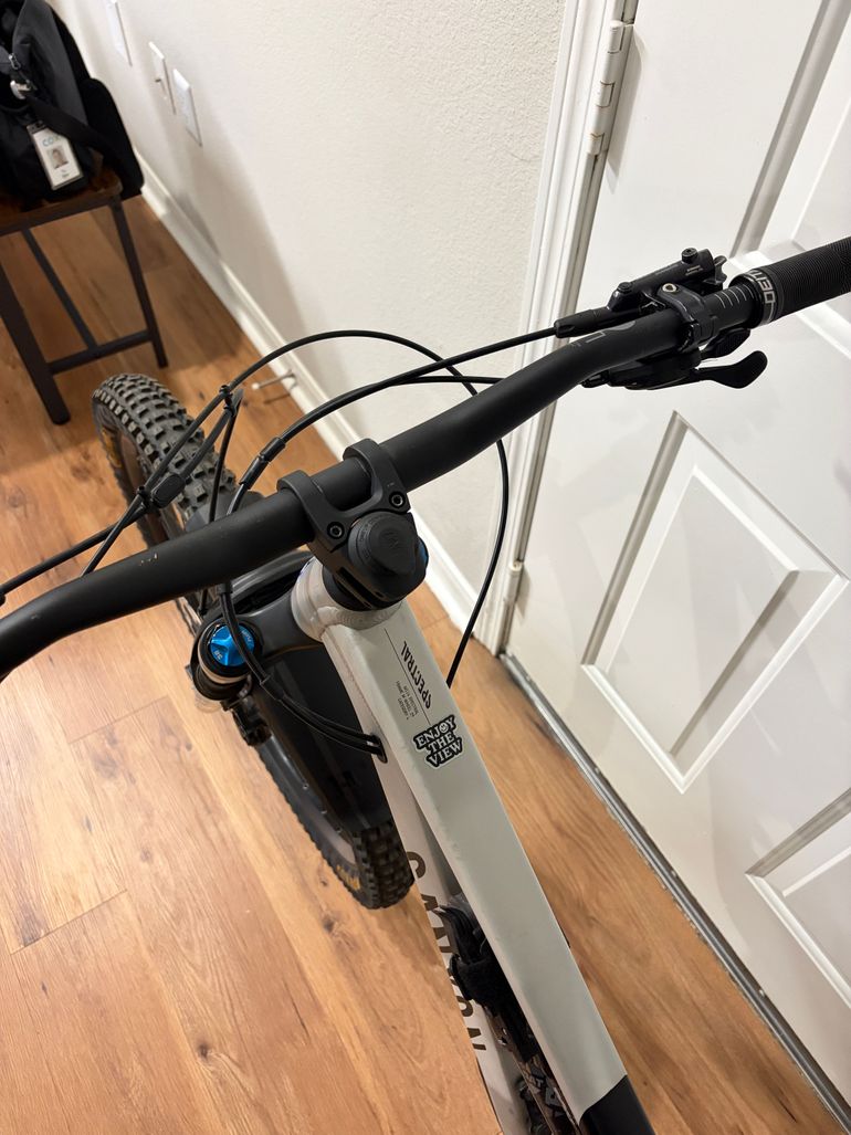 Used Canyon Spectral 6 2024 2024 Mountainbike, White, 27.5, 29 — image 4 of 12