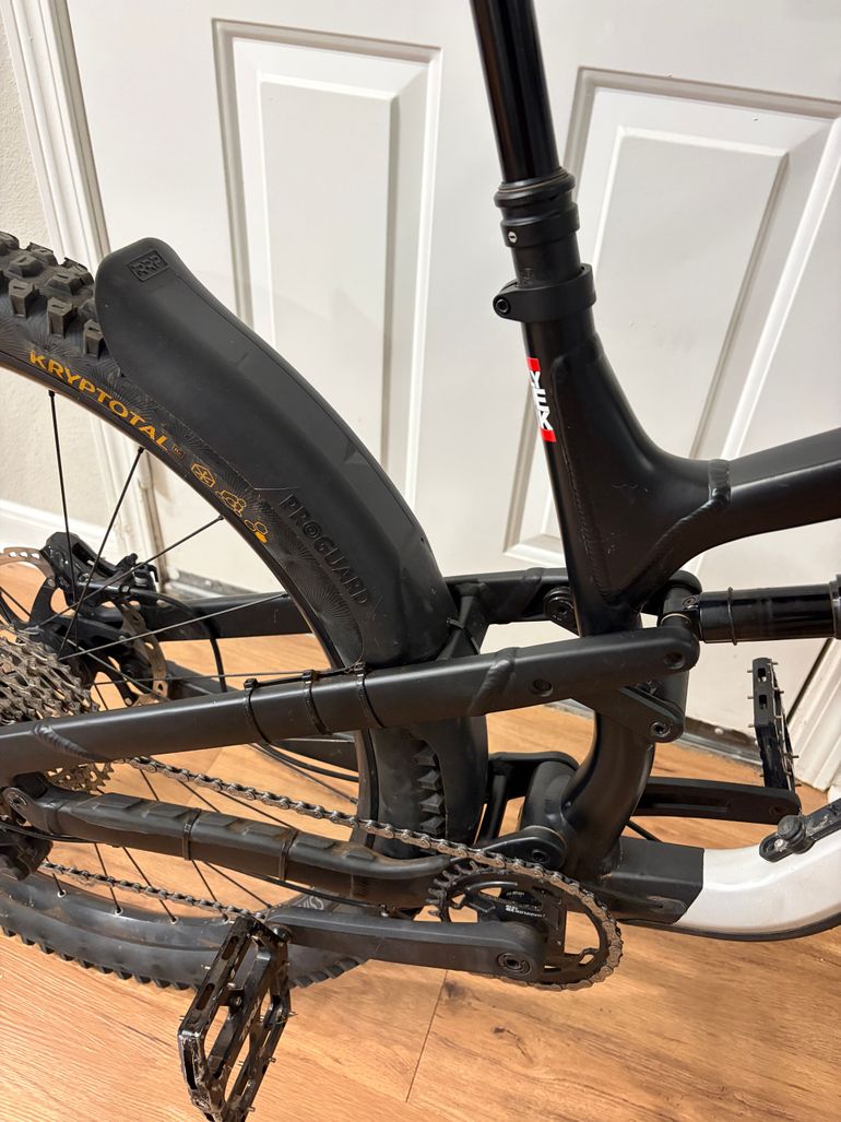 Used Canyon Spectral 6 2024 2024 Mountainbike, White, 27.5, 29 — image 11 of 12