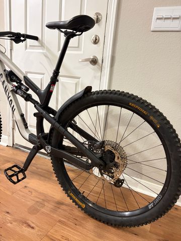 Used Canyon Spectral 6 2024 2024 Mountainbike, White, 27.5, 29 — image 10 of 12