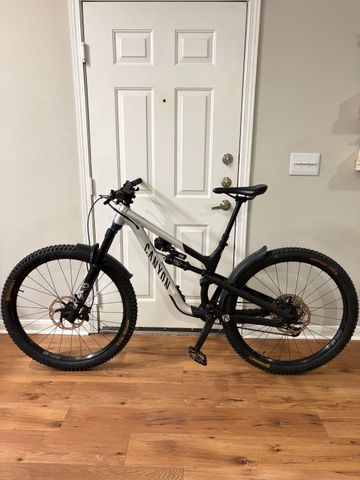 Used Canyon Spectral 6 2024 2024 Mountainbike, White, 27.5, 29 — image 1 of 12