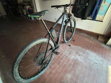 Used Orbea ALMA M50-EAGLE 2019 2019 Mountainbike, Black, 27.5, 29 — image 10 of 14