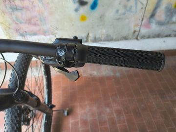 Used Orbea ALMA M50-EAGLE 2019 2019 Mountainbike, Black, 27.5, 29 — image 7 of 14