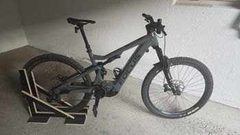 Focus JAM² 7.8 2024 2024 Mountainbike de segunda mano, Gris claro — imagen 2 de 4