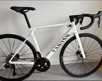 Tweedehands Canyon Ultimate CF 7 Di2 2026 2026 Road & Gravel — afbeelding 3 van 4