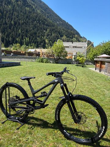 Gebrauchtes YT Industries Capra Pro AL 29 2022 2022 Mountainbike, Schwarz, 29 — Bild 3 von 6