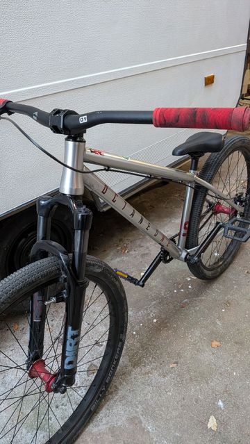 Used Octane One Custom Shimano 105 2025 Mountainbike, Light Gray — image 2 of 7