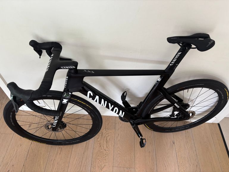 Brugt Canyon Aeroad CFR Disc MvdP 2022 2022 Road & Gravel — billede 2 af 8