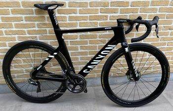 Used Canyon Aeroad CFR Disc MvdP 2022 2022 Road & Gravel