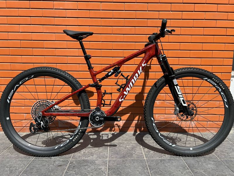 Tweedehands Specialized S-Works Epic 8 - SRAM XX AXS, RockShox Ultimate Flight Attendant 2026 2026 MTB