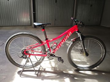 Tweedehands Specialized Rockhopper 27.5 2022 2022 Mountainbike — afbeelding 1 van 8