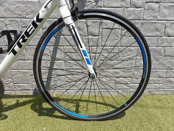 Gebrauchtes Trek Madone 2.1 H2 Compact 2015 2015 Road & Gravel, Weiß — Bild 11 von 16