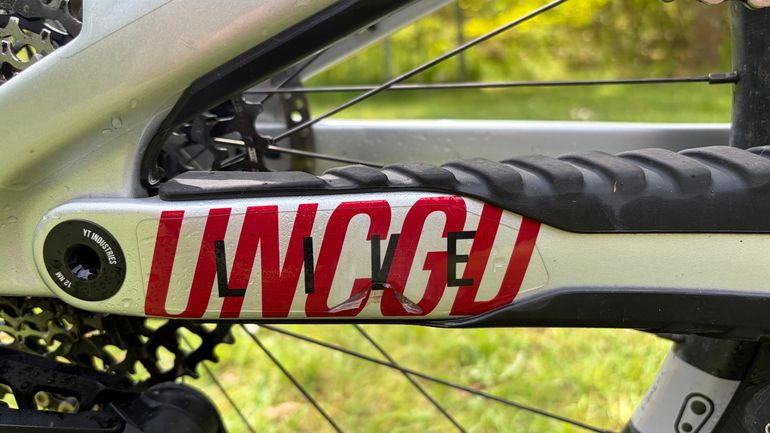 Używany YT Industries Decoy SN MX Core3 2025 Mountainbike — zdjęcie 8 z 11