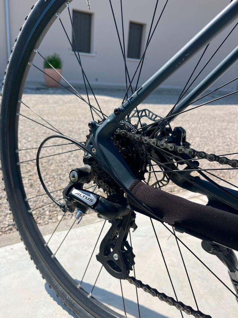 Used Gemin Custom Shimano Altus 2024 Mountainbike, Light Gray — image 4 of 7