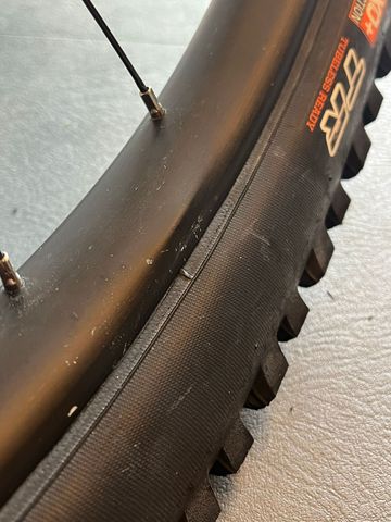 Gebrauchtes Moustache Game 160.8 2025 2025 Mountainbike, Weiß, 29 — Bild 3 von 3
