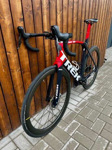 Trek Madone SLR 9 AXS Gen 6 2021 2021 Road & Gravel usato
