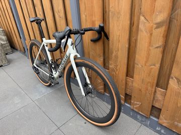 Gebrauchtes Specialized Crux SRAM Rival eTap AXS 2025 Road & Gravel, Weiß — Bild 2 von 12