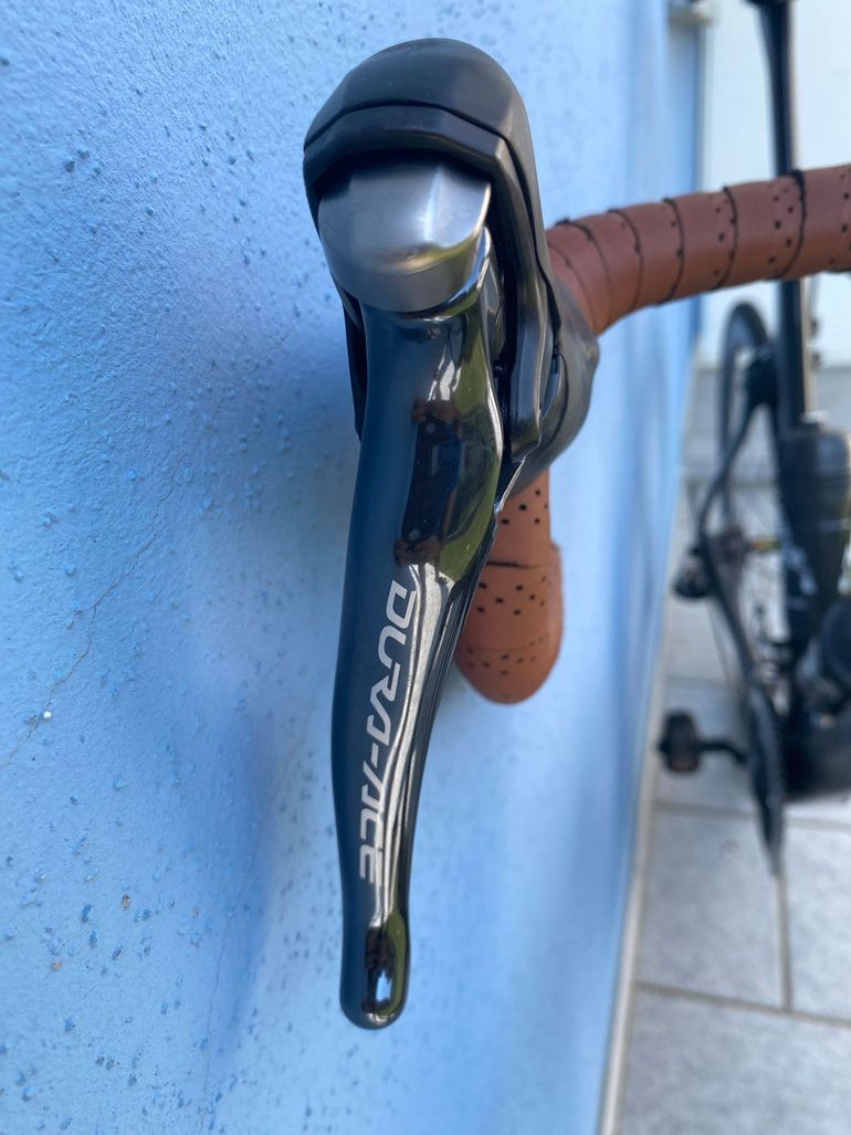 Pinarello Dogma Shimano Dura Ace 2018 Road & Gravel de segunda mano, Negro — imagen 3 de 11