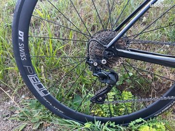 Tweedehands Giant Defy, Advanced 2 2021 2021 Road & Gravel — afbeelding 6 van 8