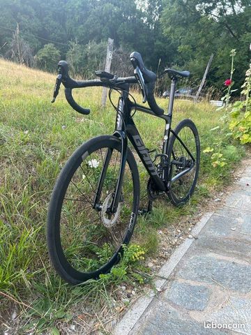 Tweedehands Giant Defy, Advanced 2 2021 2021 Road & Gravel — afbeelding 3 van 8