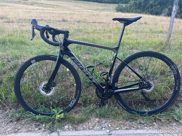 Tweedehands Giant Defy, Advanced 2 2021 2021 Road & Gravel — afbeelding 2 van 8
