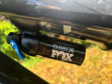 Gebrauchtes KTM Macina kapoho Shimano Deore XT 2024 Mountainbike, Schwarz, Verschieden — Bild 3 von 8