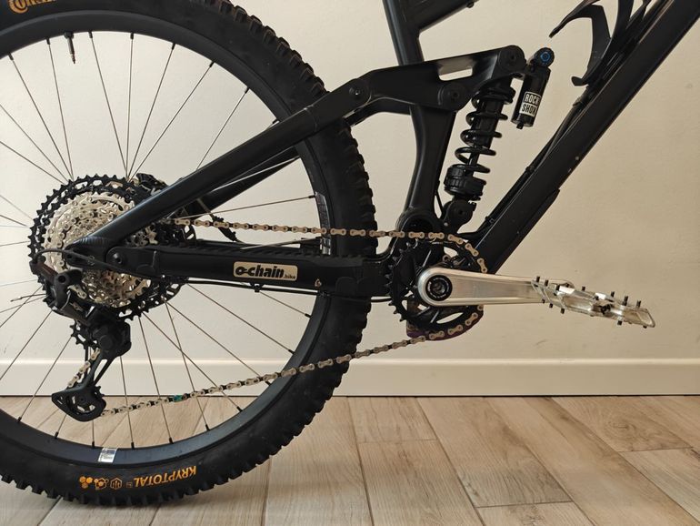 Used RAAW V2.2 2025 Mountainbike, Black — image 5 of 11