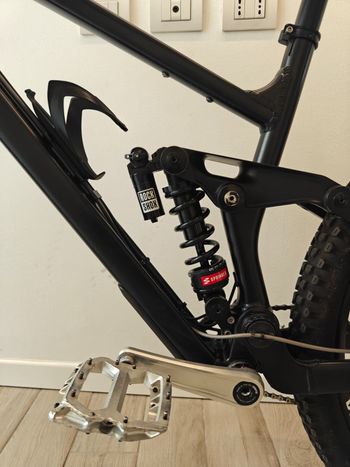 Used RAAW V2.2 2025 Mountainbike, Black — image 6 of 11
