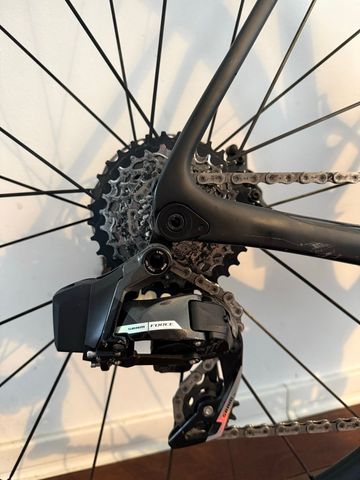 Tweedehands Stevens Izoard Force AXS 2025 2025 Road & Gravel — afbeelding 3 van 11