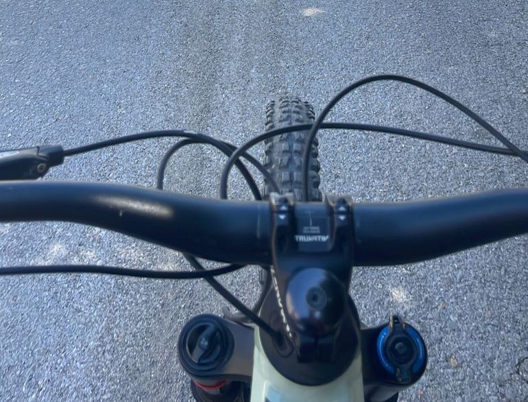 Used Focus JAM 6.8 2021 2021 Mountainbike, White, 29 — image 4 of 4