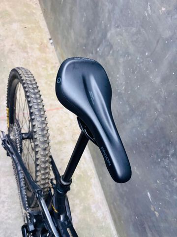 Used Orbea WILD M20 2023 2023 Mountainbike, Black, 29 — image 4 of 14