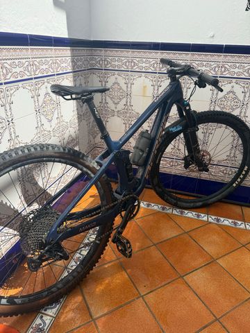Used Berria MAKO 4 2022 2022 Mountainbike, Blue, 29 — image 8 of 9
