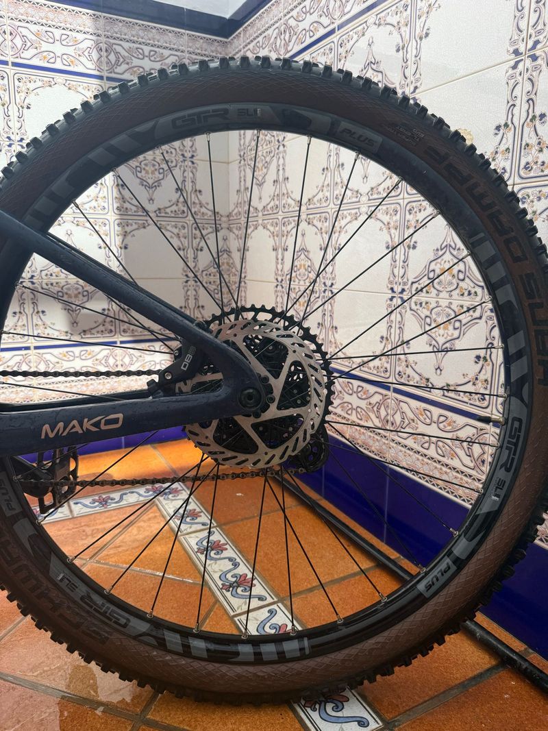 Used Berria MAKO 4 2022 2022 Mountainbike, Blue, 29 — image 2 of 9