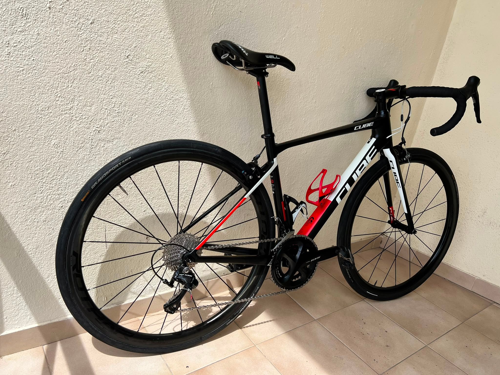 Used CUBE Attain Shimano 105 – $ 1,511 | buycycle